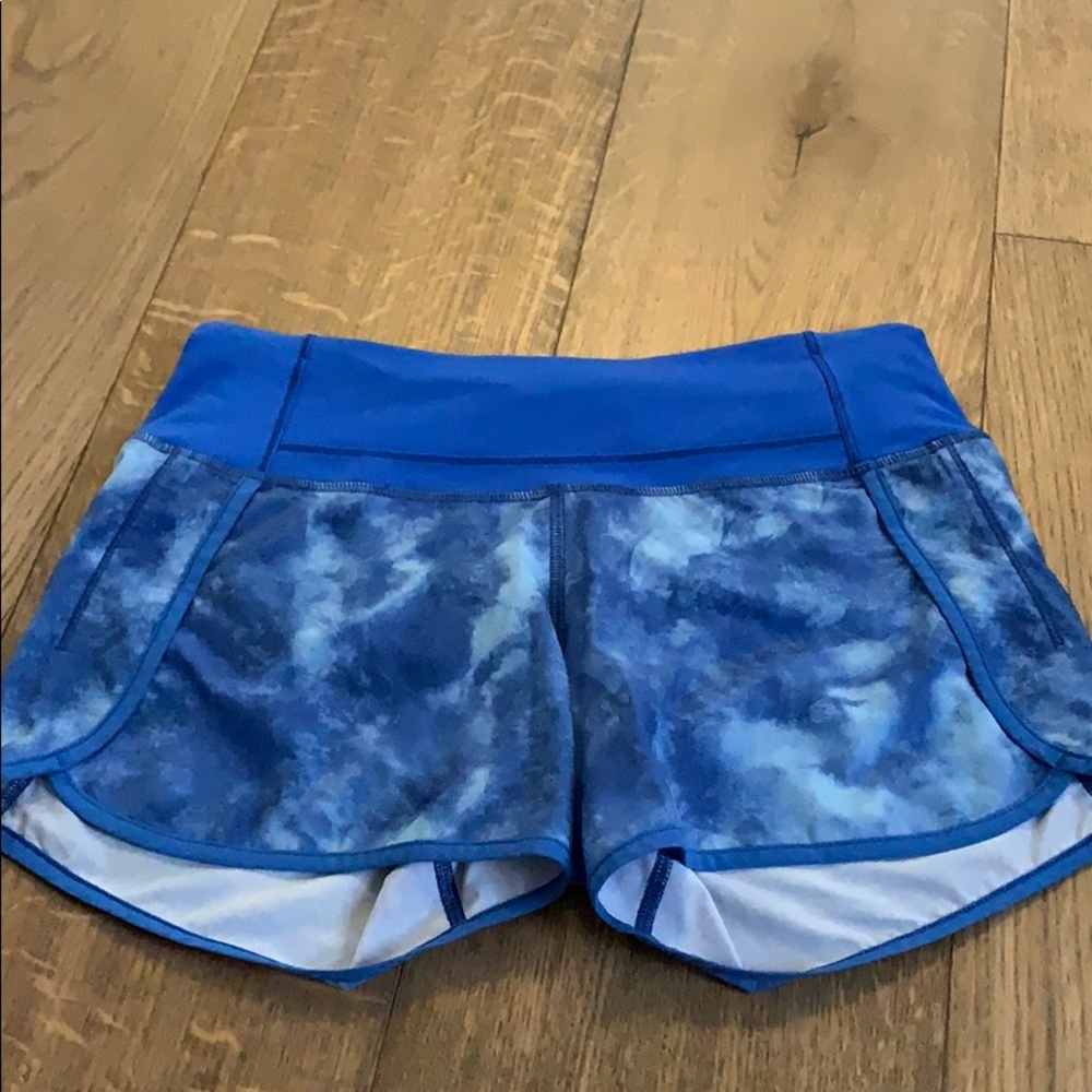 Blue LULULEMON  tracker shorts